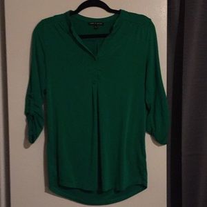 Cable and Gauge Kelly green shirt